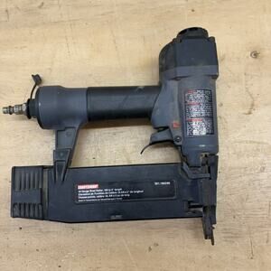 Craftsman 18 Gauge Brad Nailer 5/8" to 2" Air Power Tool